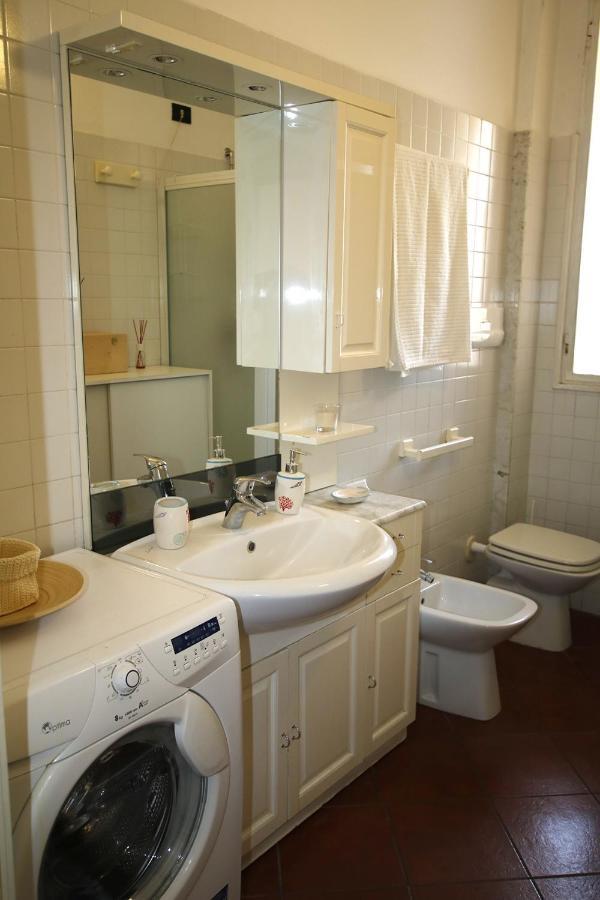 Blancohouse Viale Ceccarini Apartamento *
